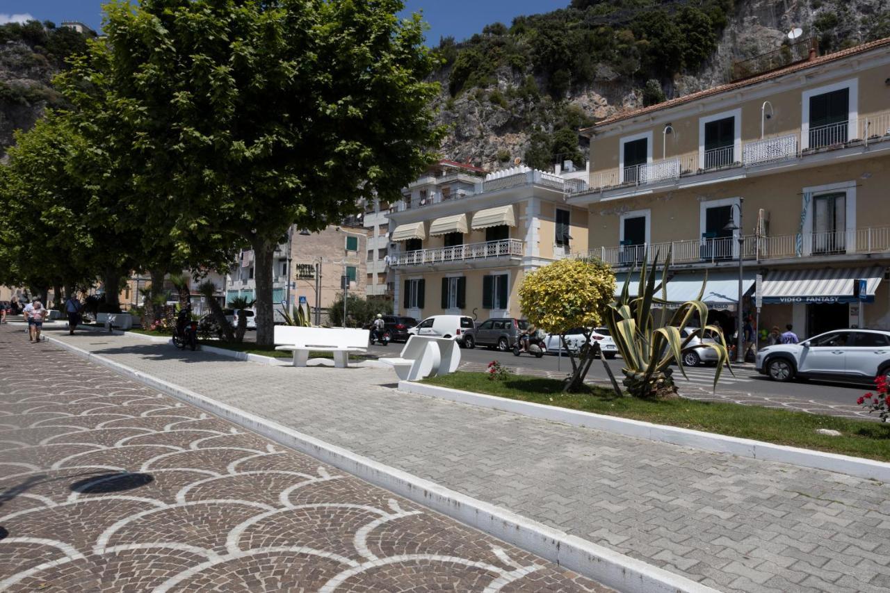 Apartamento Numero 5 al mare Maiori Exterior foto