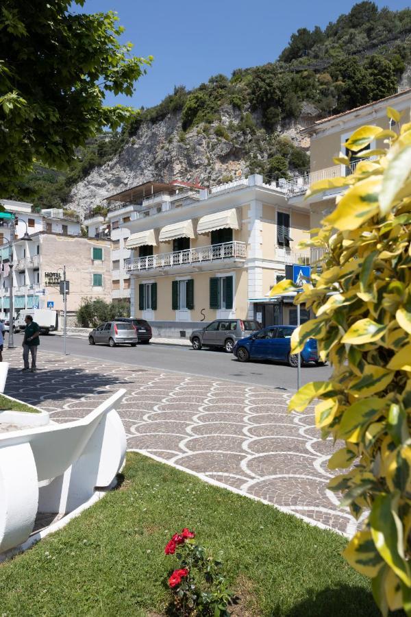 Apartamento Numero 5 al mare Maiori Exterior foto